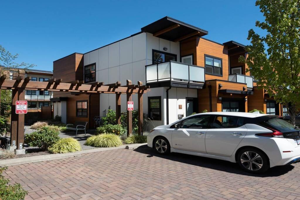 Cedar Hill Sunlit Stay - Bright Spacious & Modern Victoria Exterior foto